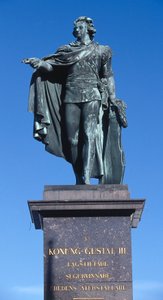 Standbeeld van koning Gustav III, gebeeldhouwd in 1799 ter nagedachtenis aan de koning die in 1792 werd vermoord, Gamla Stan (De Oude Stad), Stockholm, Zweden (foto)