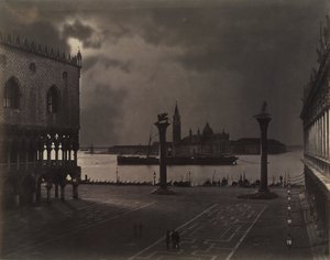 Venetië: Sint-Marcus Kijkend naar San Giorgio Maggiore, bij Maanlicht
