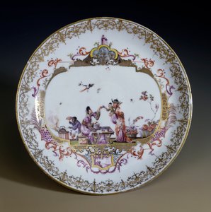 Duitse Kunst: Meissen Porselein. Chinoiserie die Aziatische personages voorstelt die thee drinken. Schotel versierd door Johann Gregor Hoeroldt, circa 1730 door Johann Gregor Herold