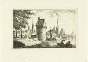 Stadsgezicht met toren aan rivier