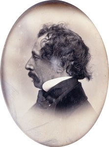 Profielportret van een heer, geïdentificeerd als Charles Dickens, ca. 1853-1855 door John Jabez Edwin Paisley Mayall