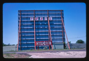 Trail Drive-In, Athens, Texas, VS