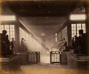  door John Thomson