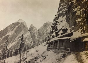 Album "Meine weltkriegs - Erinnerungen Zuid-West Front (Karinthië, Italië, Zuid-Tirol) 31/03/1915-12/11/1918 - Josef Zohles Wenen": militaire barakken in de Alpen