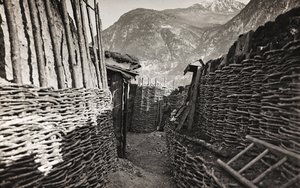 Album "Meine weltkriegs - Erinnerungen South-West Front (Karinthië, Italië, Zuid-Tirol) 31/03/1915-12/11/1918 - Josef Zohles Wenen": loopgraaf