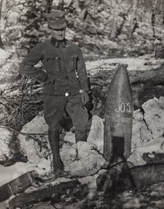 Album "Meine weltkriegs - Erinnerungen South-West Front (Karinthië, Italië, Zuid-Tirol) 31/03/1915-12/11/1918 - Josef Zohles Wien": soldaat met kogel door Josef Zohles
