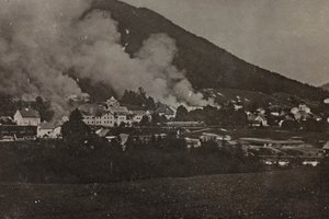 Album "Meine weltkriegs - Erinnerungen South-West Front (Karinthië, Italië, Zuid-Tirol) 31/03/1915-12/11/1918 - Josef Zohles Wien": bombardementen in Tarvisio door Josef Zohles