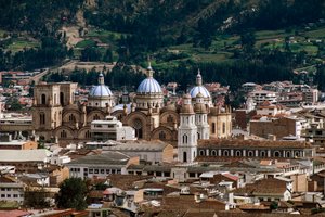 Uitzicht op de kathedraal van de Onbevlekte Ontvangenis of Nieuwe Kathedraal, ontwerp door Juan Bautista Stiehle, Cuenca (UNESCO Werelderfgoedlijst) door Juan Bautista Stiehle