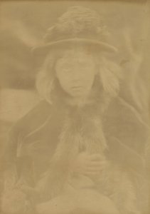 [Onbekend kind] door Julia Margaret Cameron