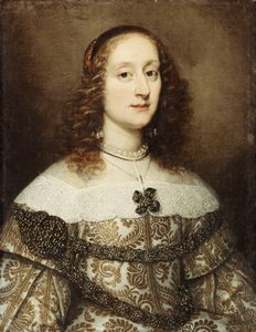 Portret van een dame, halflang, in een goudgeborduurde jurk