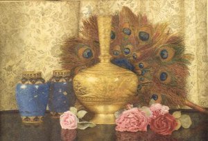 Oosterse Geschenken: Cloisonne Vaas, Pauwenveren, Damastrozen en Indiase Vaas