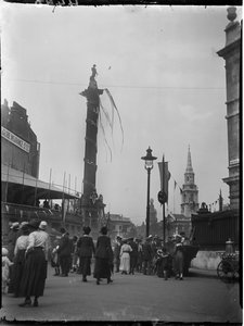 Trafalgar Square, St James, City Of Westminster, London door Katherine Jean Macfee
