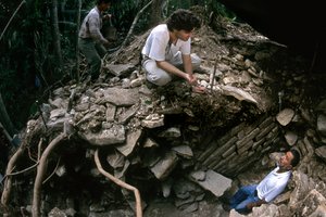Cancuen, Guatemala, Arthur Demarest, Rudy Larios, Maya, paleis, Klassieke Periode, Peten door Kenneth Garrett