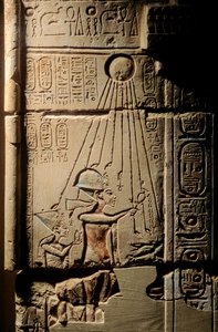 Egypte; Amarna; mm6741; Archeologie; artefact; 18e dynastie; Achnaton; Amenhotep IV..., 2001 (foto) door Kenneth Garrett