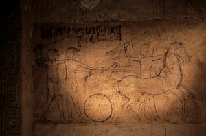 Schets van Achnaton die een wagen bestuurt, graf van Mahu, 