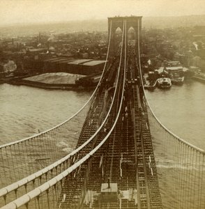 Brooklyn vanaf een van de torens van de hangbrug, New York, VS