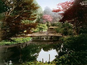 Japanse sierlijke tuin in bloei door Kusakabe Kimbei