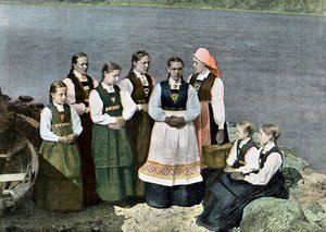 Vrouwen en kinderen in nationale klederdracht, Sognafjorden, Noorwegen, ca. 1890