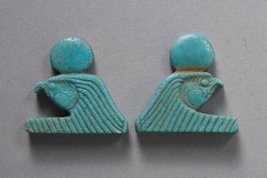 Valkenkop halsketting terminals (faience)