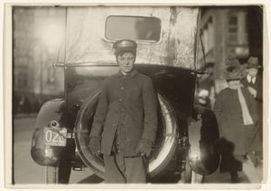 [Western Union Messenger, Massachusetts (Boston)]. door Lewis W. Hine