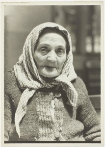 Joodse grootmoeder, Ellis Island door Lewis Wickes Hine