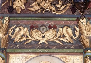 Decoratie, detail van iconostase in Byzantijnse kerk van St George, Anidri, Kreta, Griekenland (foto)