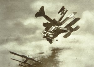 Duitse en Britse vliegtuigen botsen in de lucht
