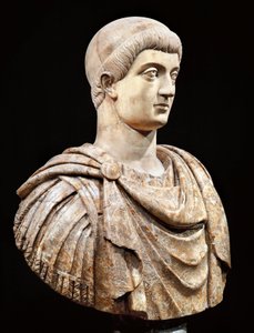 Marmeren buste van keizer Costanzo