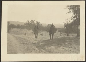 [Figuren in landelijk landschap]. door Louis Fleckenstein
