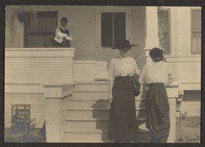 [Figuren op een veranda].