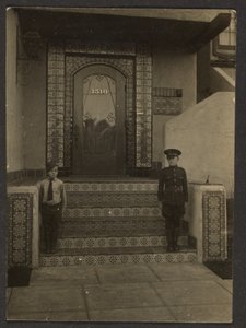  door Louis Fleckenstein