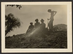 [Groep op de Heuvel].