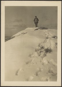 [Louis Fleckenstein op Telescope Peak]. door Louis Fleckenstein