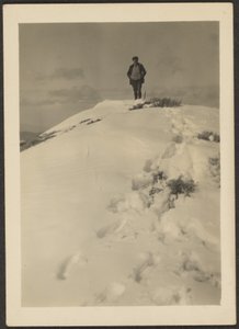 [Louis Fleckenstein op Telescope Peak]. door Louis Fleckenstein