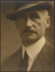 [Portret van een man met strohoed].