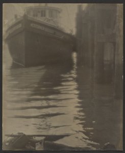 [Schip in een haven]. door Louis Fleckenstein