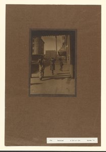 [Straatbeeld] door Louis Fleckenstein