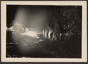 [Waterval op Rogue River]. door Louis Fleckenstein
