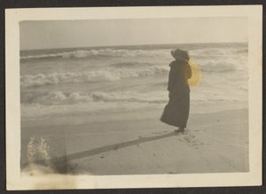 [Vrouw op het strand]