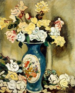 Boeket rode rozen in een blauwe vaas, c.1920