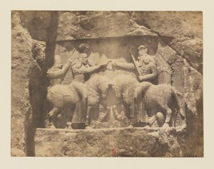 Uitzicht 10 - Naqsh-e Rostam. Rotsreliëf. Inwijding van Ardeshir I door de god Ahura-Mazda door Luigi Pesce