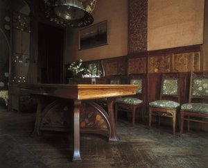 De eetkamer, Casa Nava (1901-1907), in Reus - DOMENECH I MONTANER, Lluis (1850-1923). Navas Huis. 1901-1907. SPANJE. Reus. Navas Huis. Eetkamer, met meubels van Gaspar Homar i Mesquida. Modernisme. Architectuur.