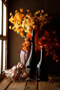 Rustieke knoflook en bloemen door Luiz Laercio