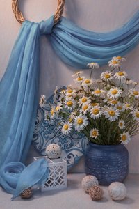 Stilleven met verse blauwe madeliefjes door Lydia Jacobs