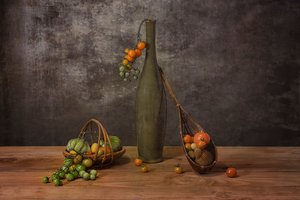 Rustiek stilleven met oogstproducten door Lydia Jacobs