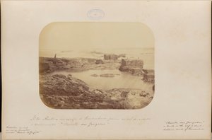 Een opening in het rif van Pernambuco, iets ten zuiden van de stad, genaamd Barreta das Jangadas. door Marc Ferrez