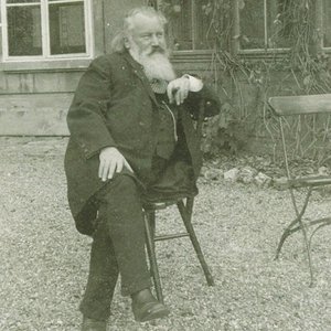 Portret van de componist Johannes Brahms 1833-1897, 1894 door Maria Fellinger