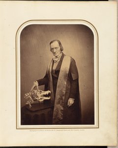 Professor Owen, F.R.S. door Maull and Polyblank