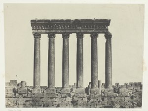 Baalbeck (Heliopolis), zuilengalerij van de Zonnetempel; Syrië door Maxime Du Camp