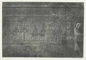 Grand Temple de Dendérah Teutyres, Sculptures de la Façade Postérieure, Opper-Egypte, 1849-51 door Maxime Du Camp